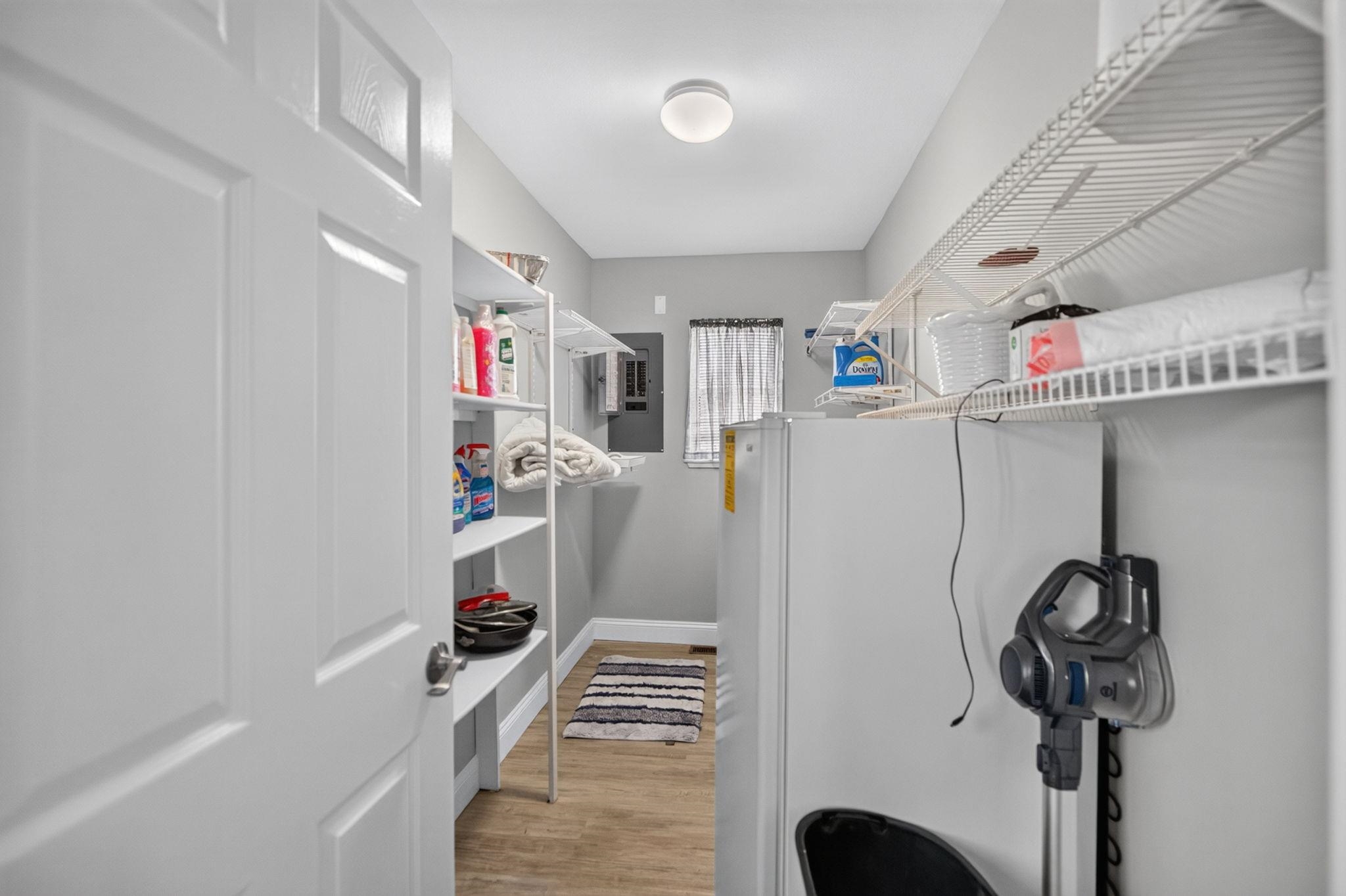 5466 4th Street