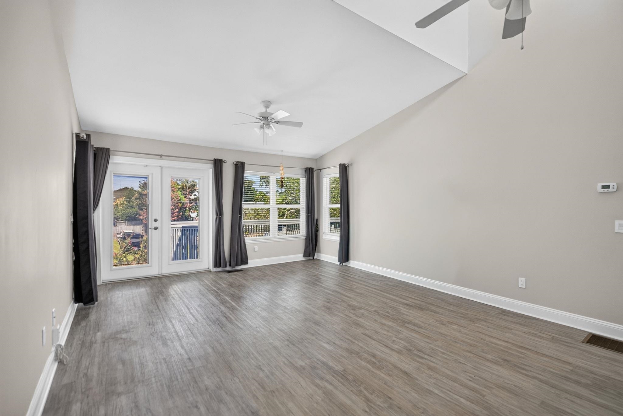 5466 4th Street