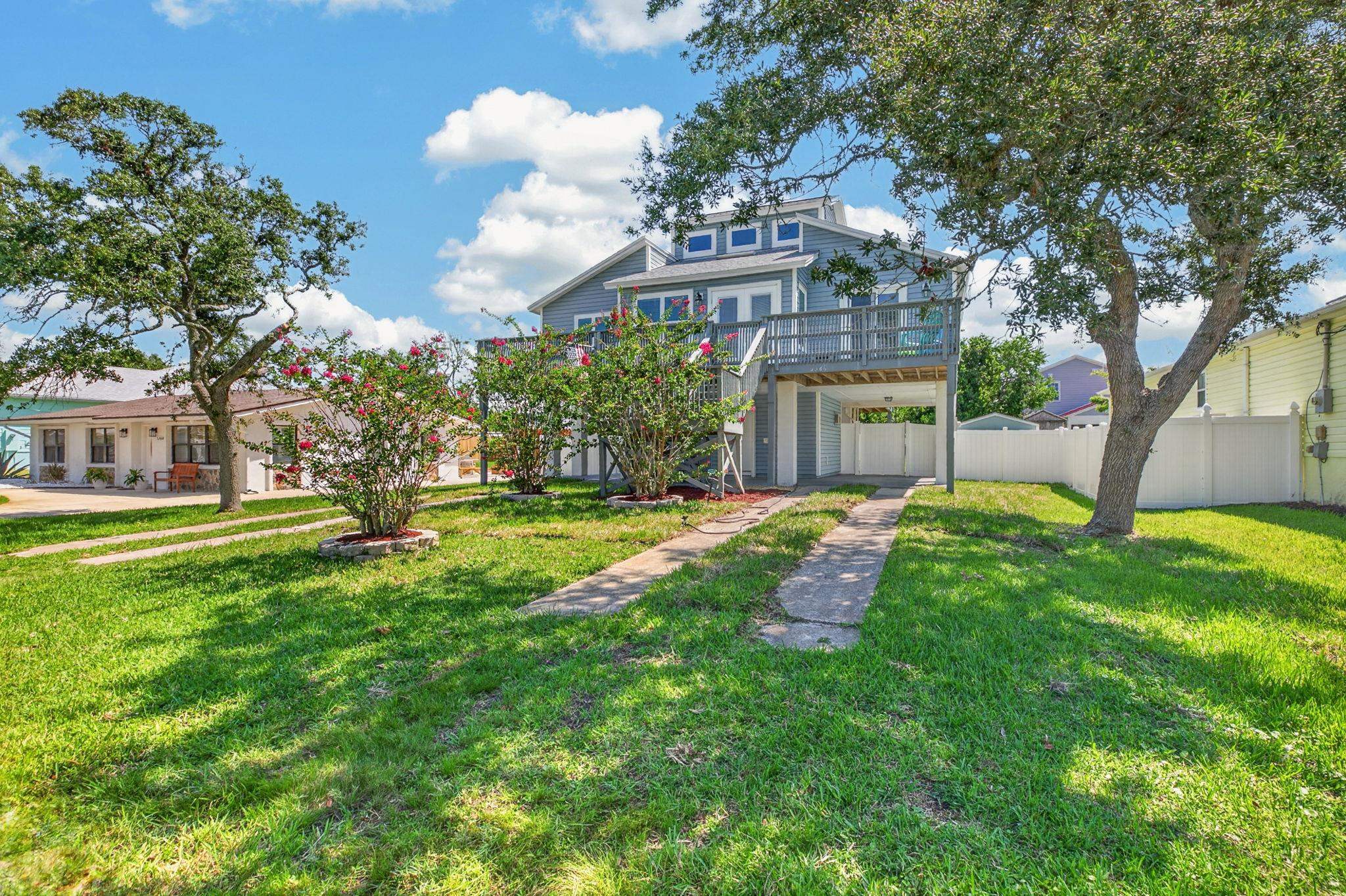 5466 4th Street