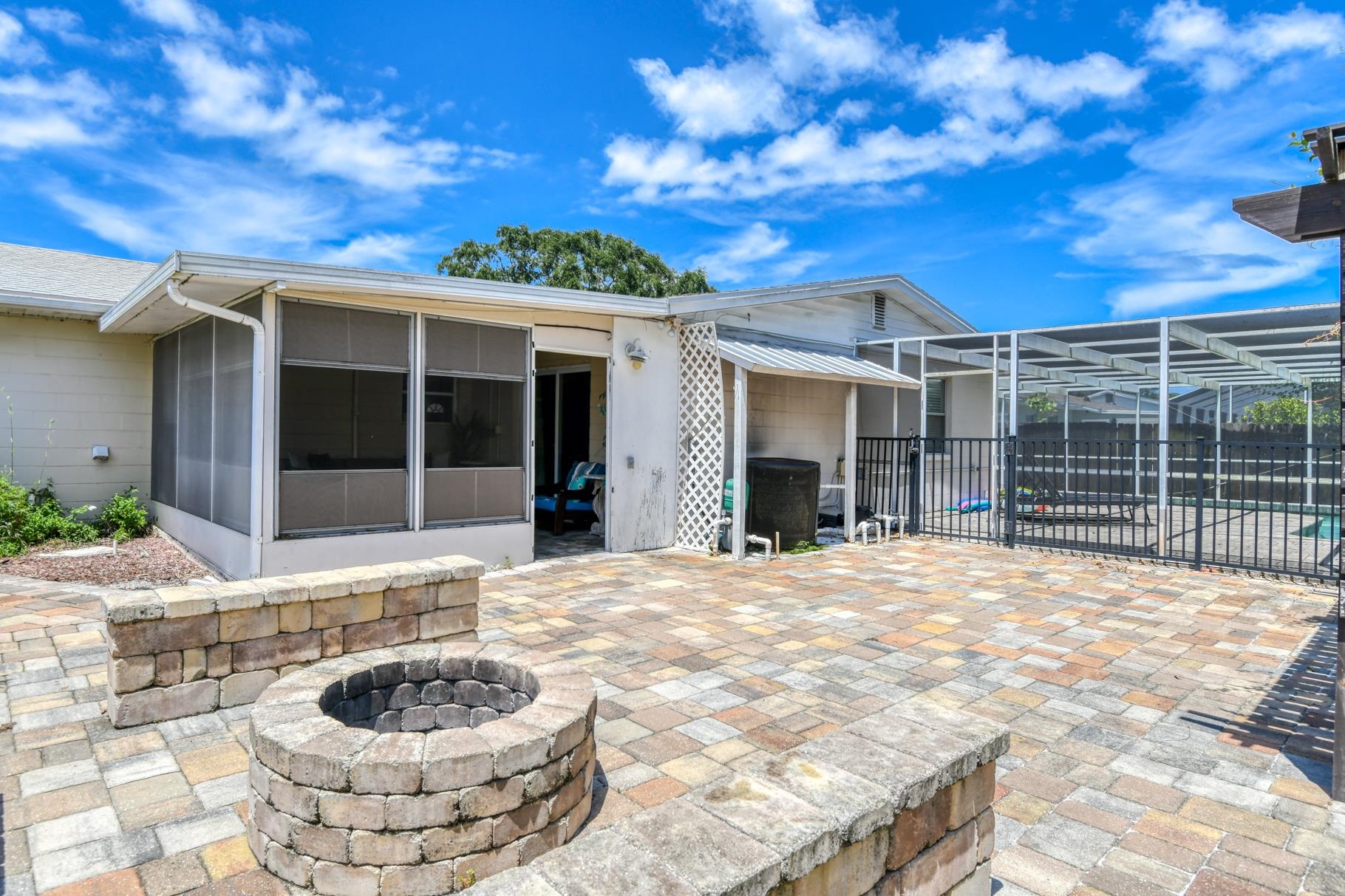 15 Sea Park Dr