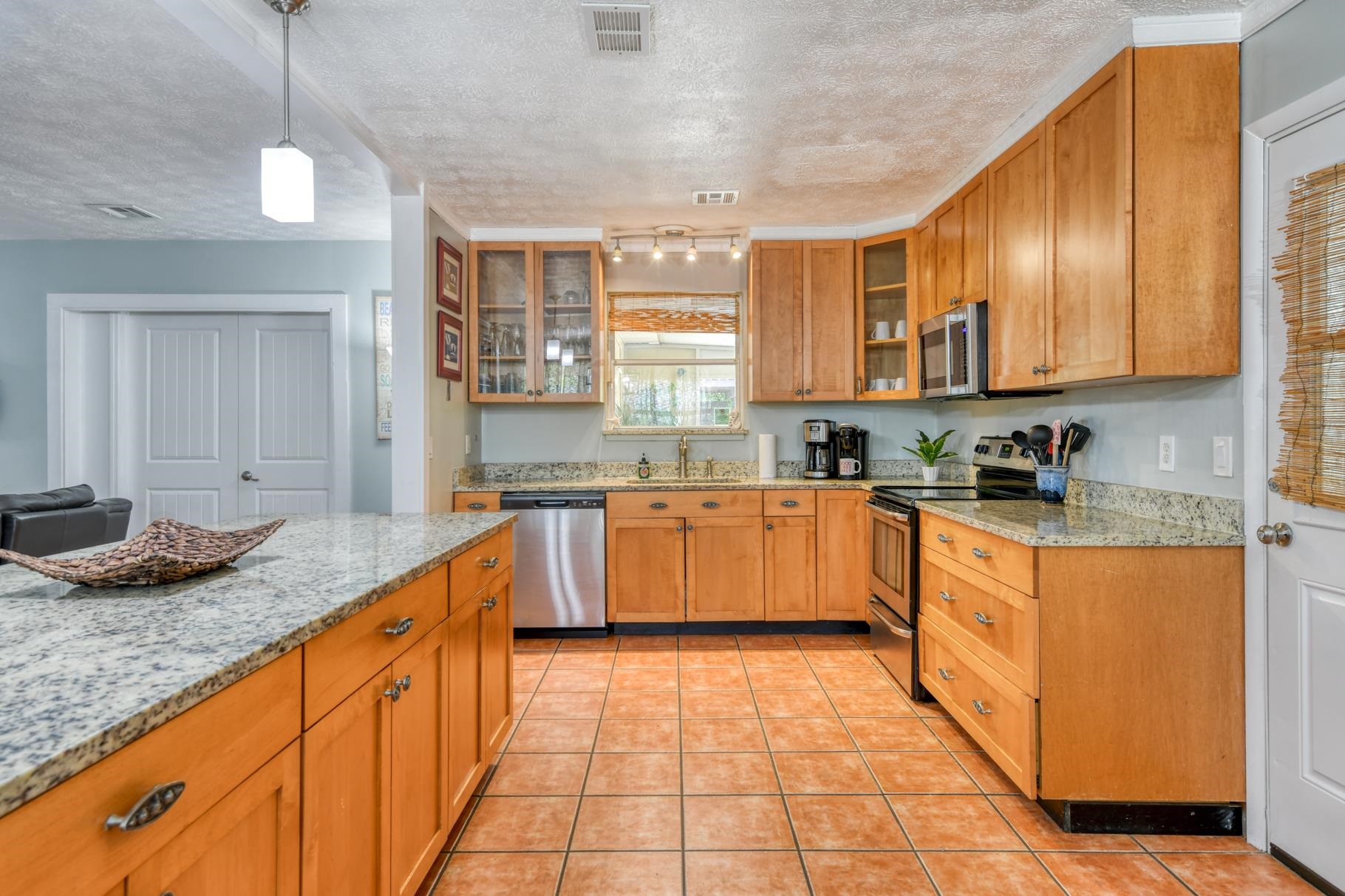 15 Sea Park Dr