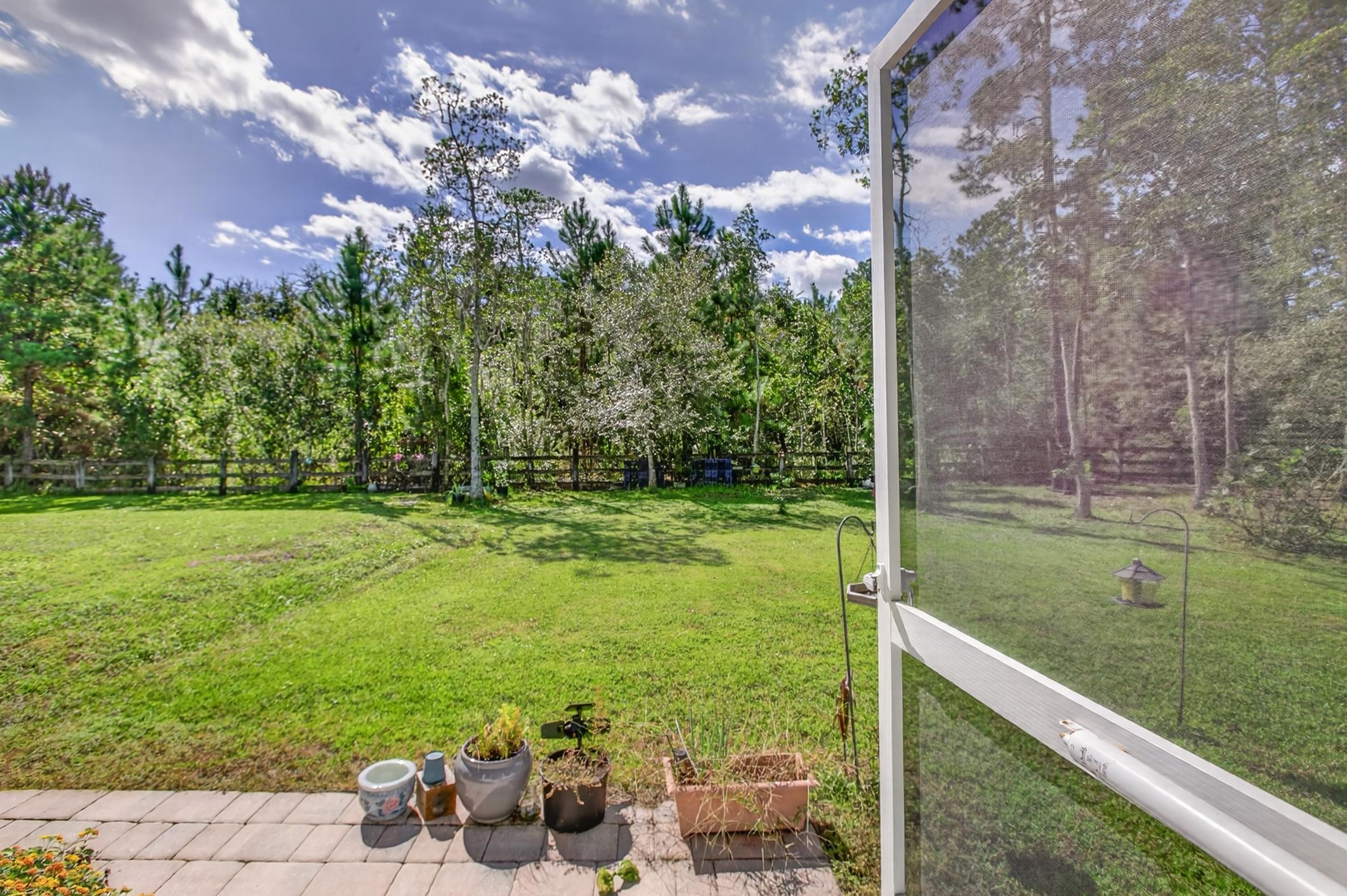 5335 Don Manuel Rd