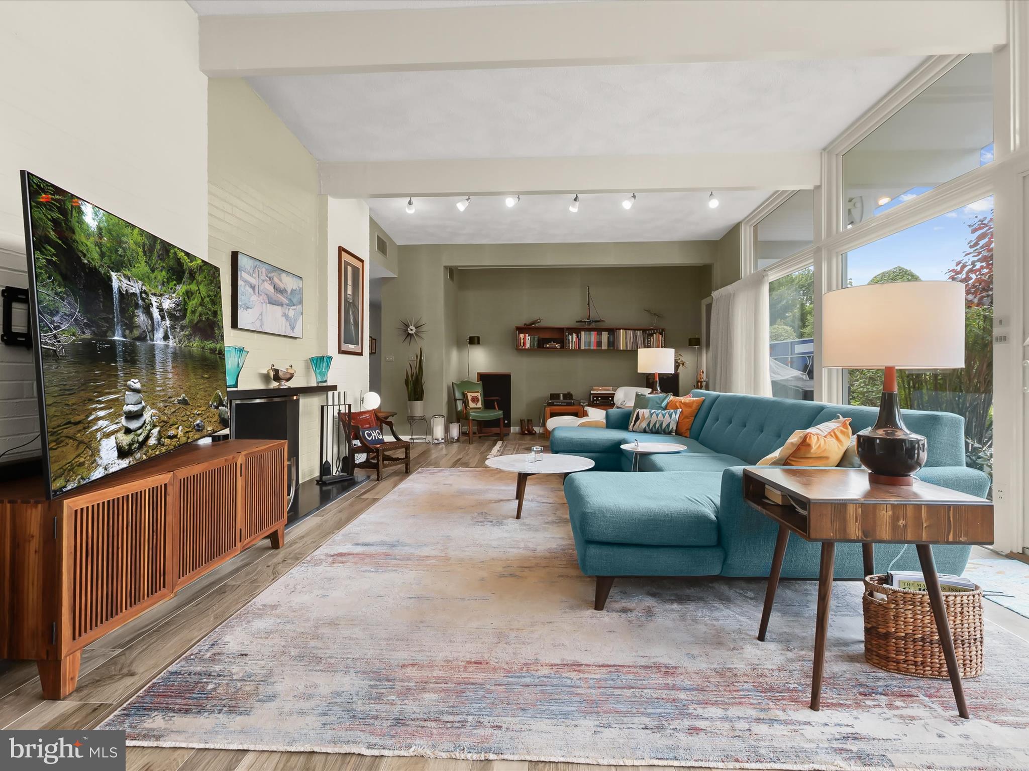 3500 WOODVALLEY DRIVE