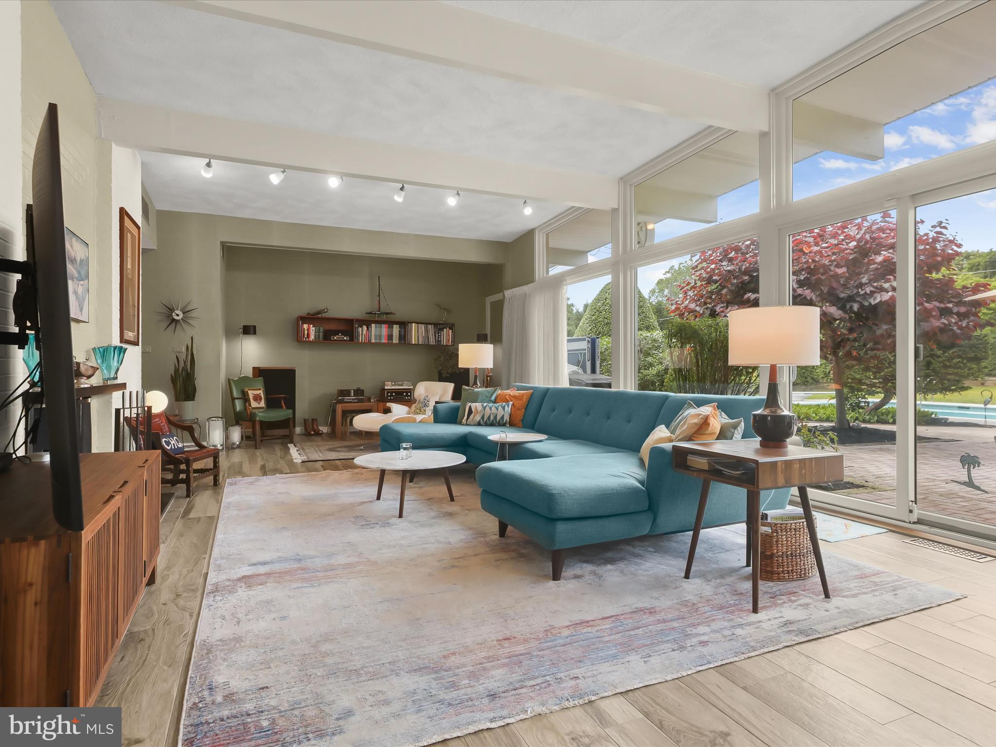 3500 WOODVALLEY DRIVE