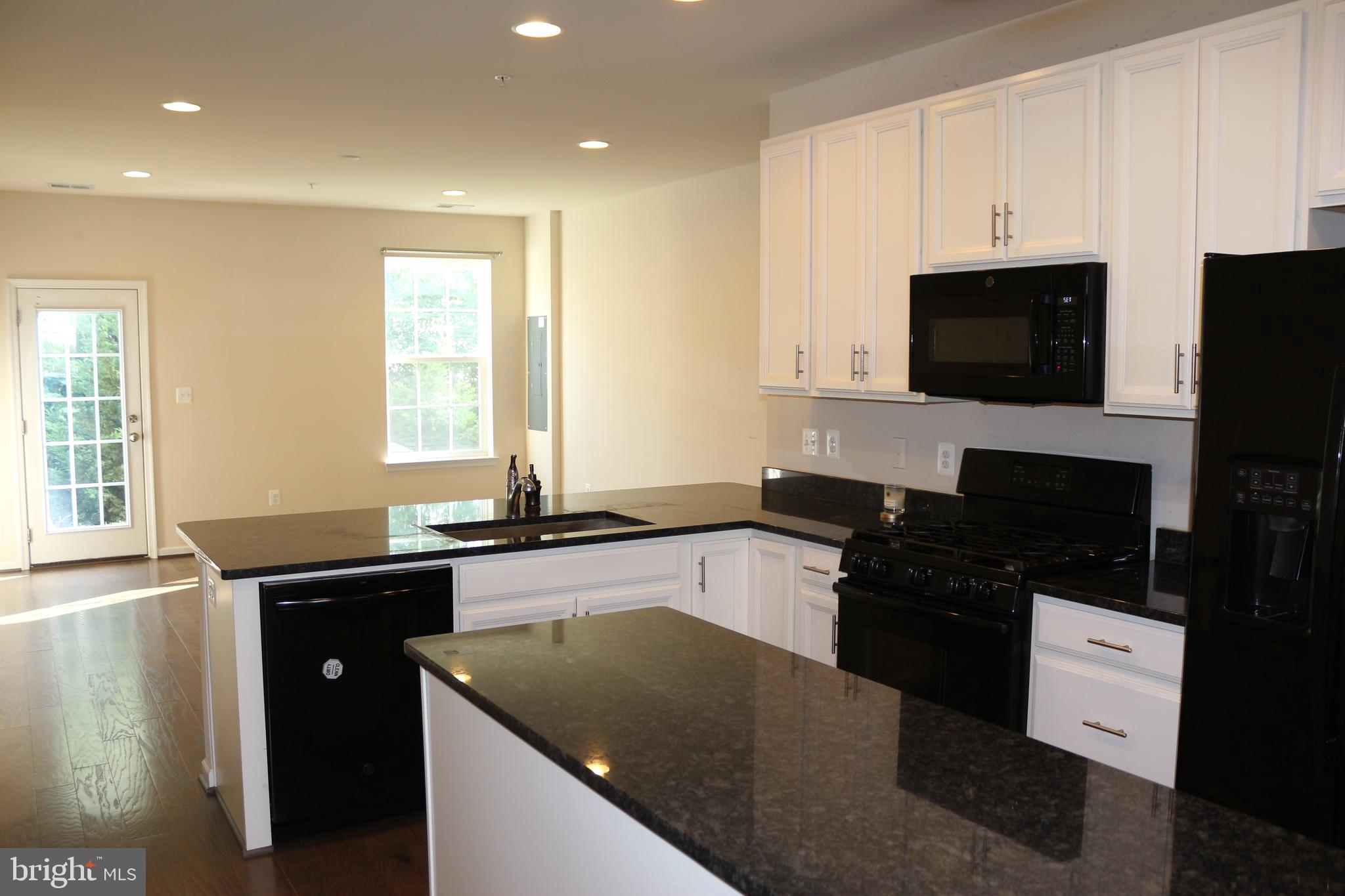 444 PEMBERTON PARK LANE