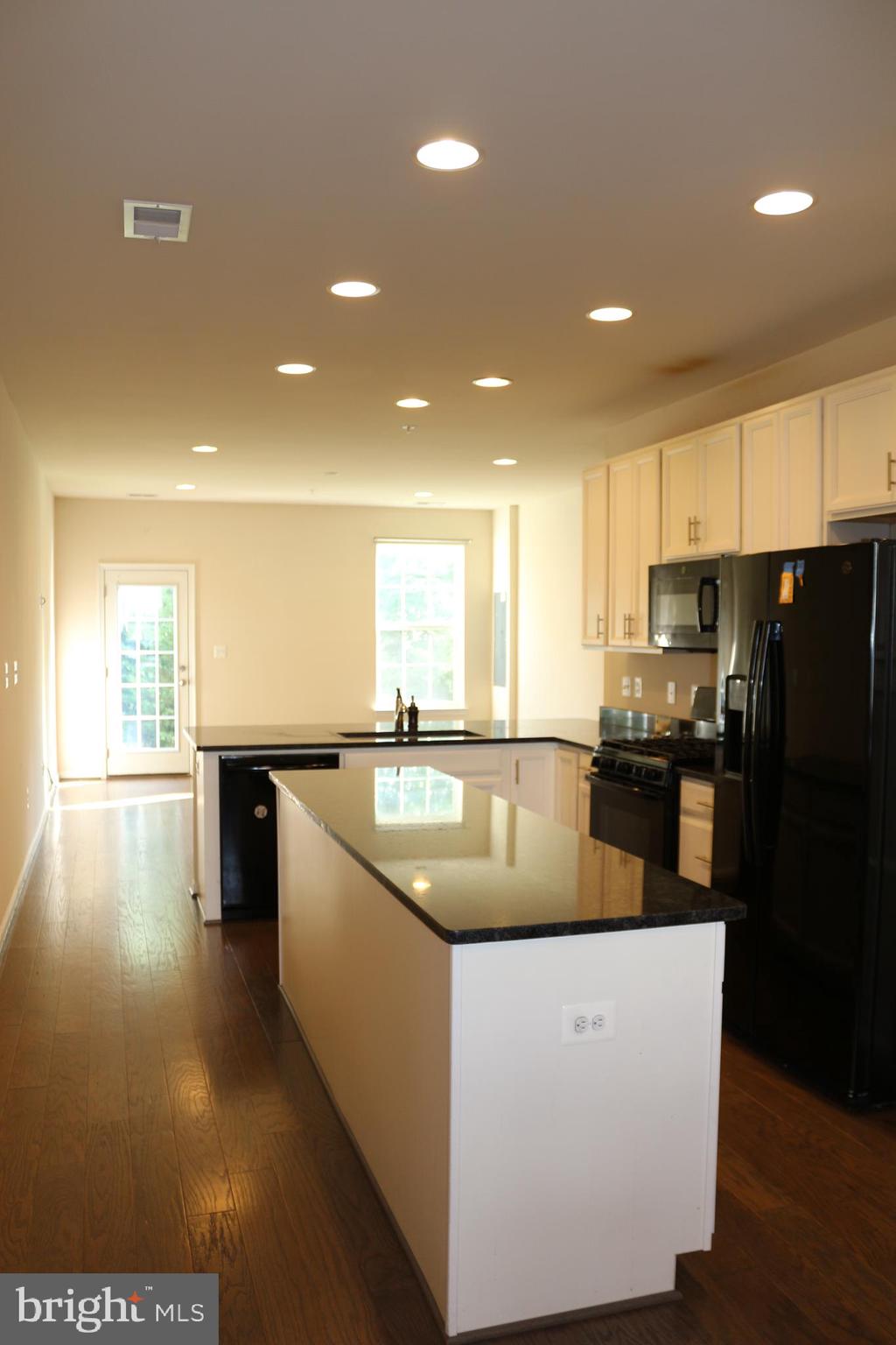 444 PEMBERTON PARK LANE