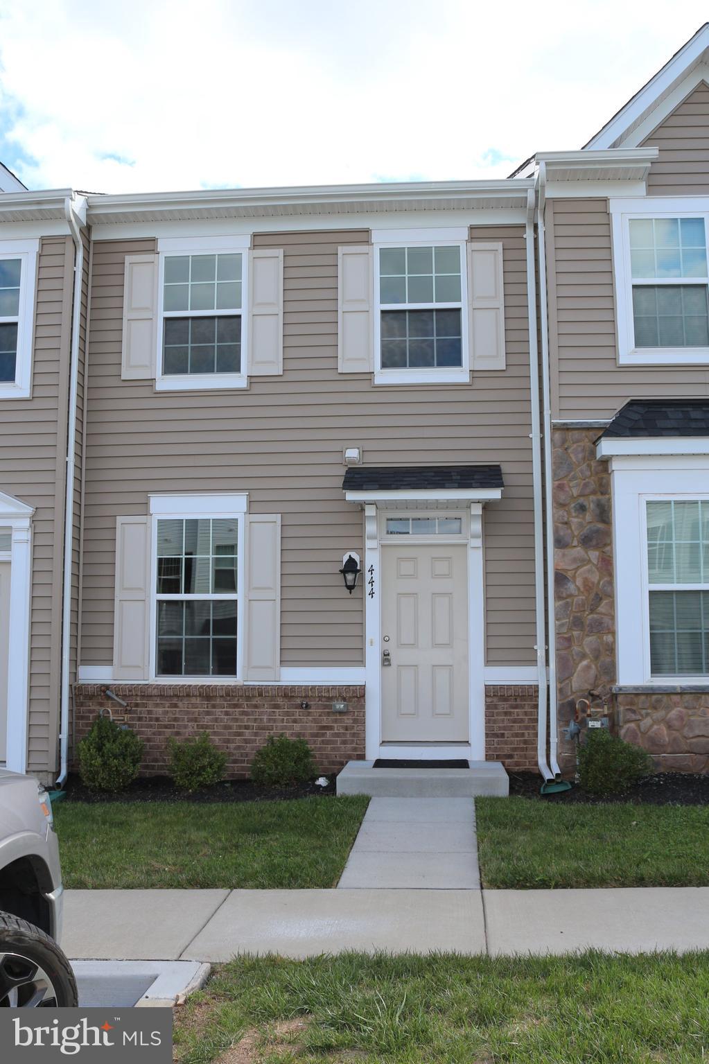 444 PEMBERTON PARK LANE