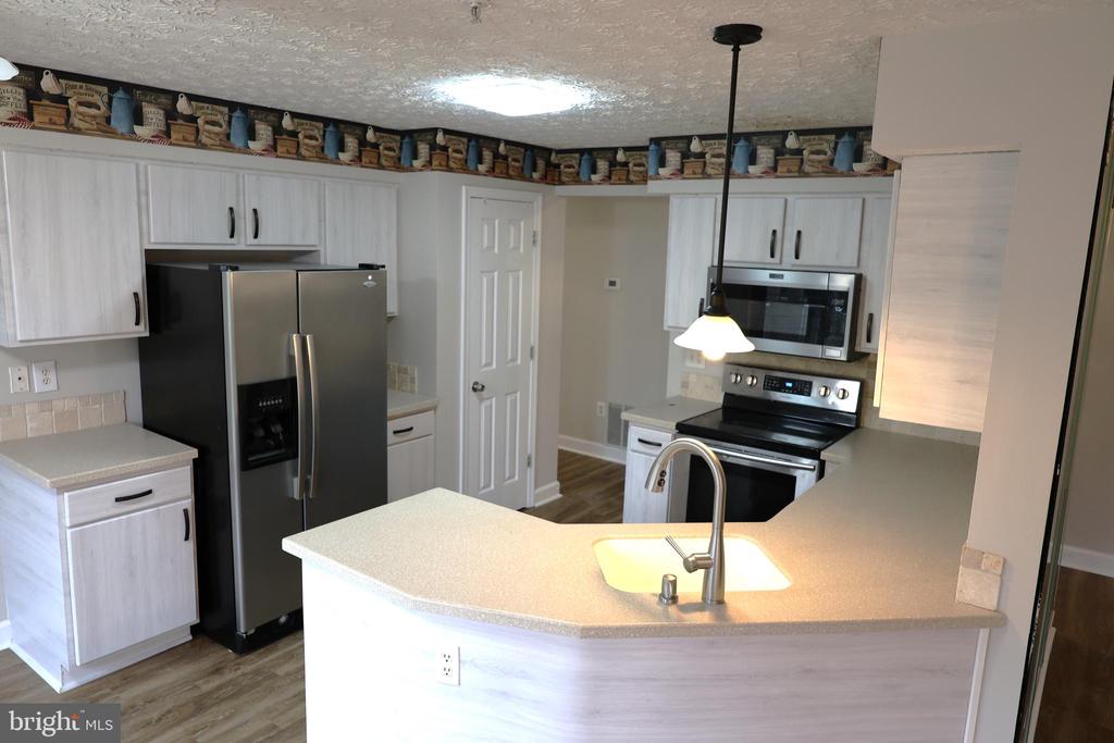 6343 SPRINGWATER TERRACE 1033
