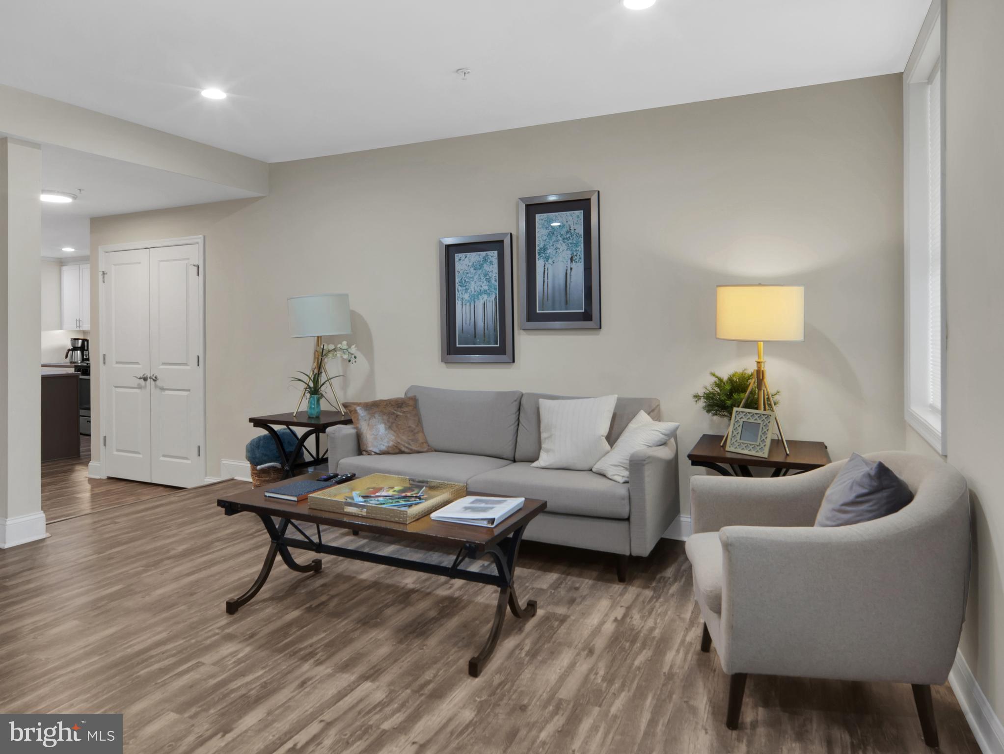 118 W ALL SAINTS STREET