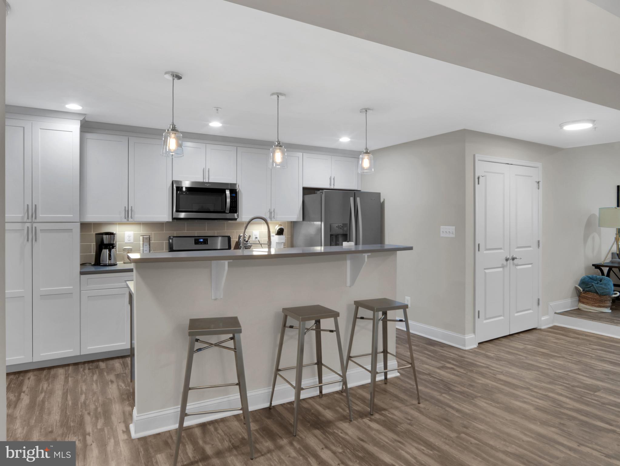 118 W ALL SAINTS STREET