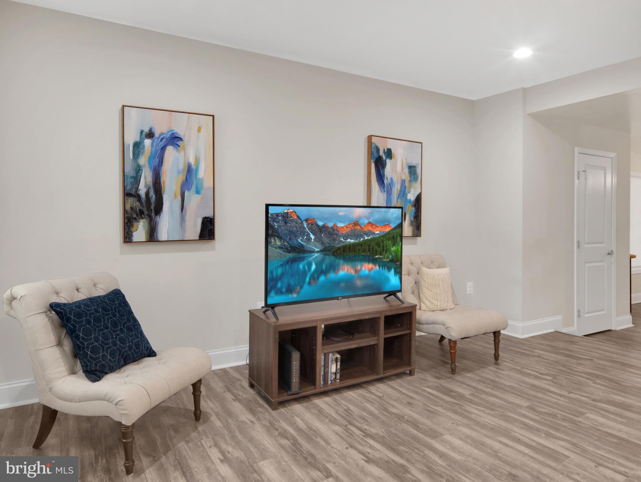 118 W ALL SAINTS STREET