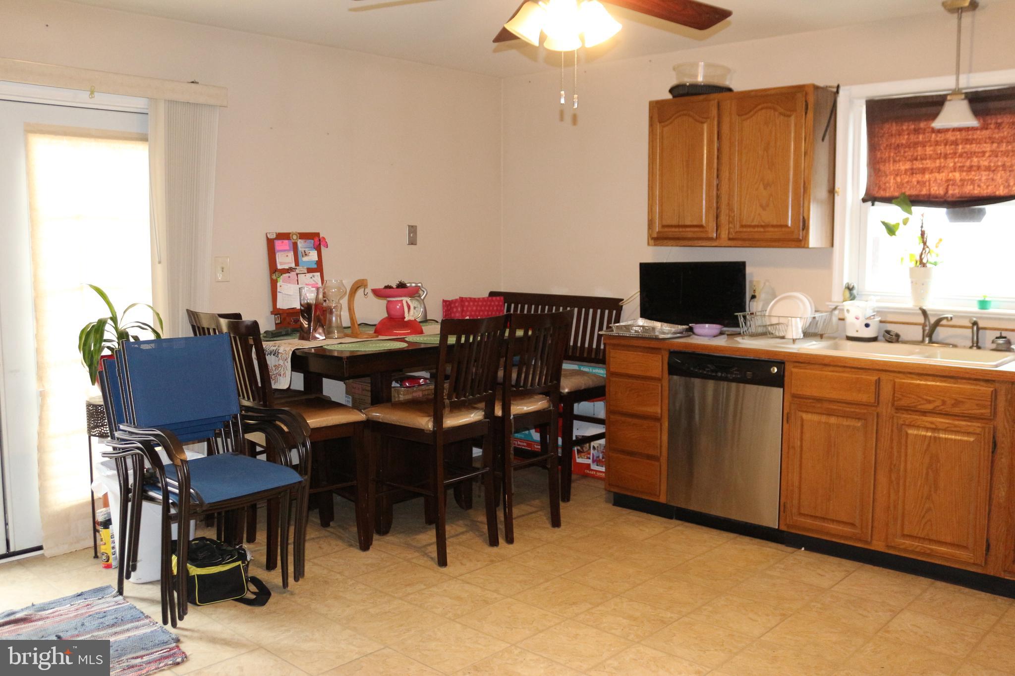 15806 15808 LOCKWOOD ROAD