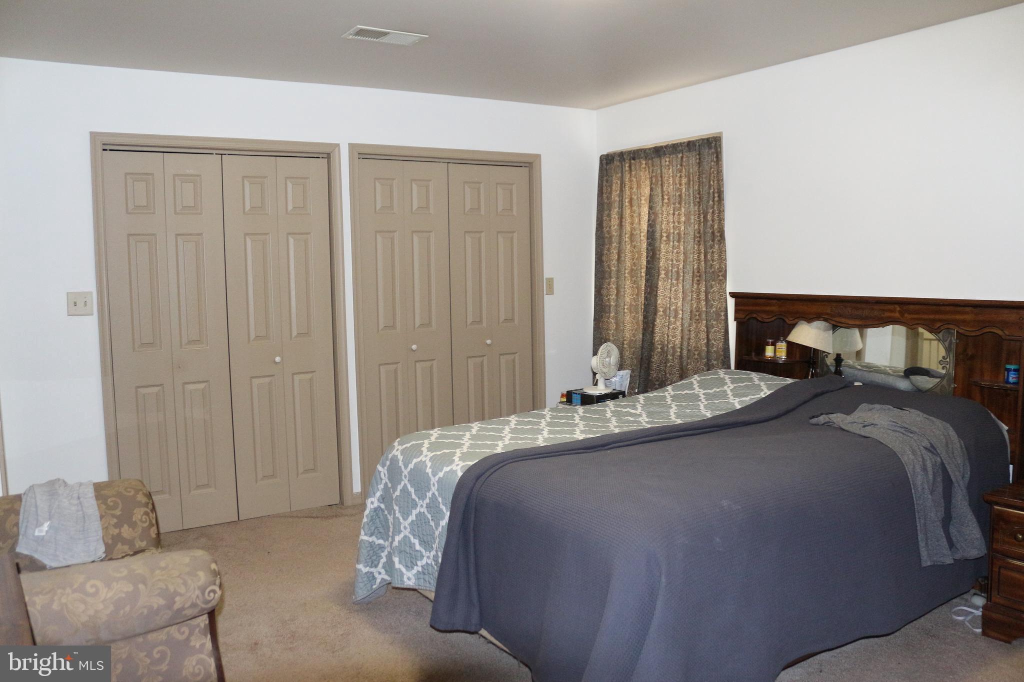 15806 15808 LOCKWOOD ROAD