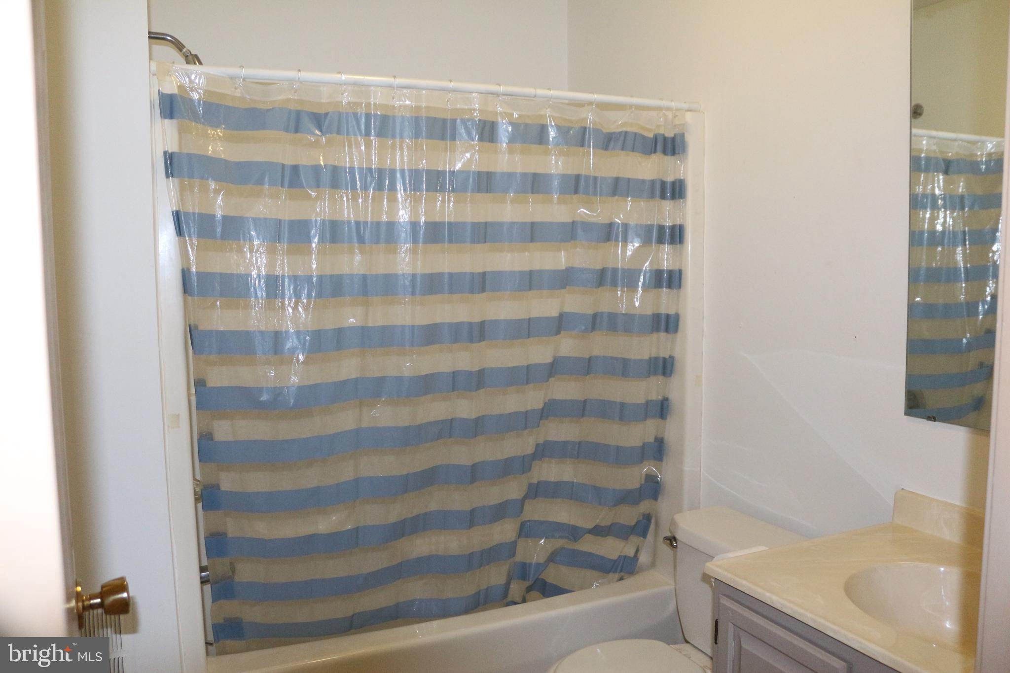 15806 15808 LOCKWOOD ROAD
