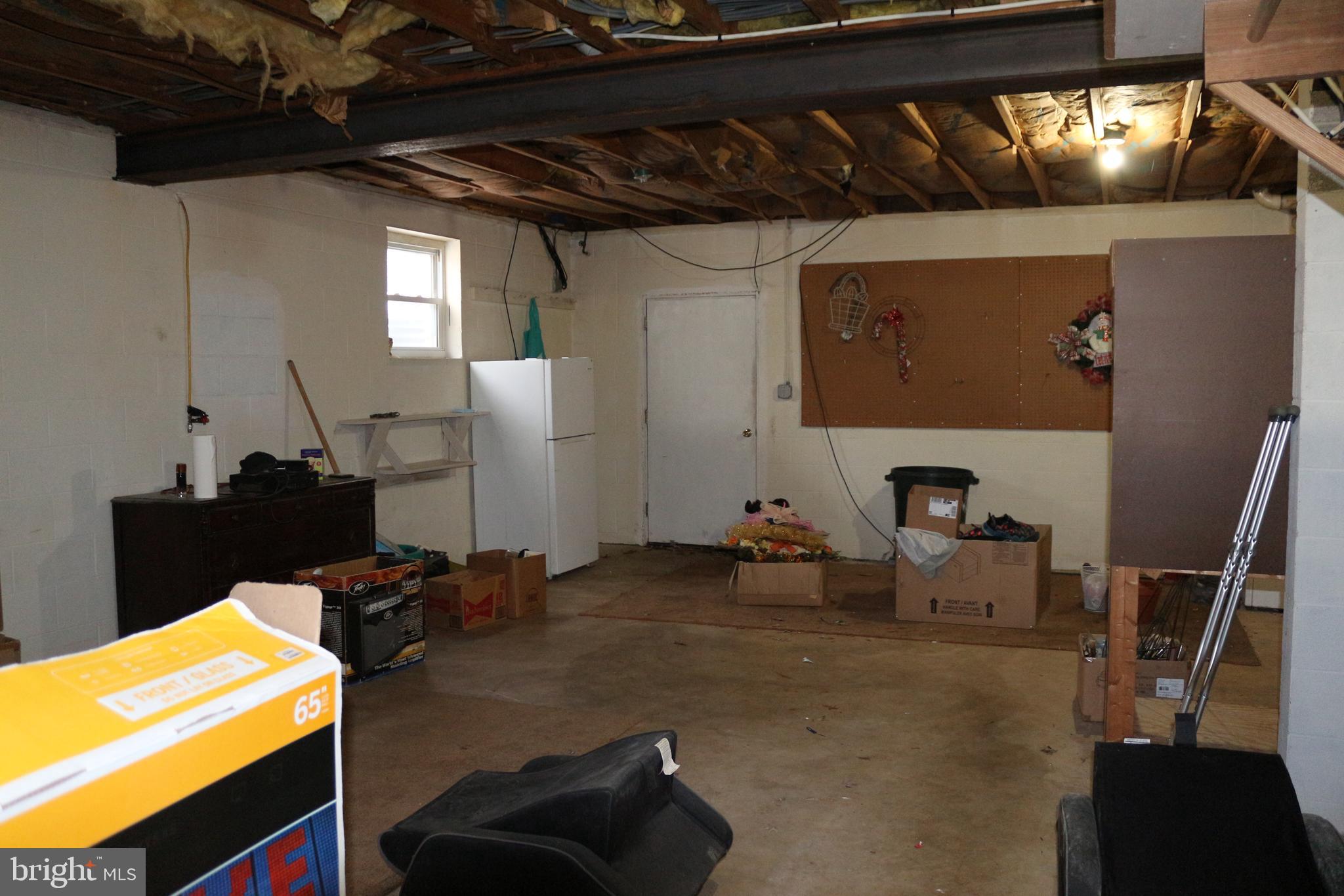 15806 15808 LOCKWOOD ROAD