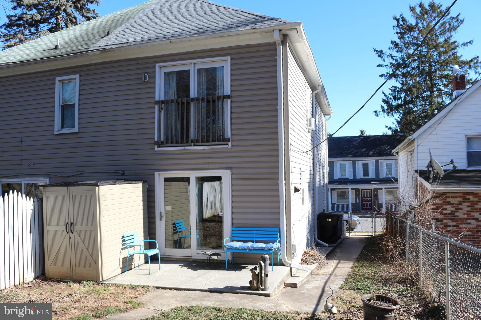 837 CHESTNUT STREET