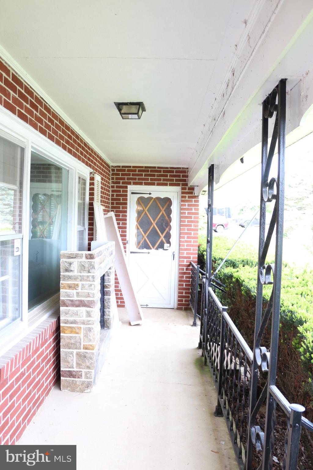 19717 SCOTT HILL DRIVE