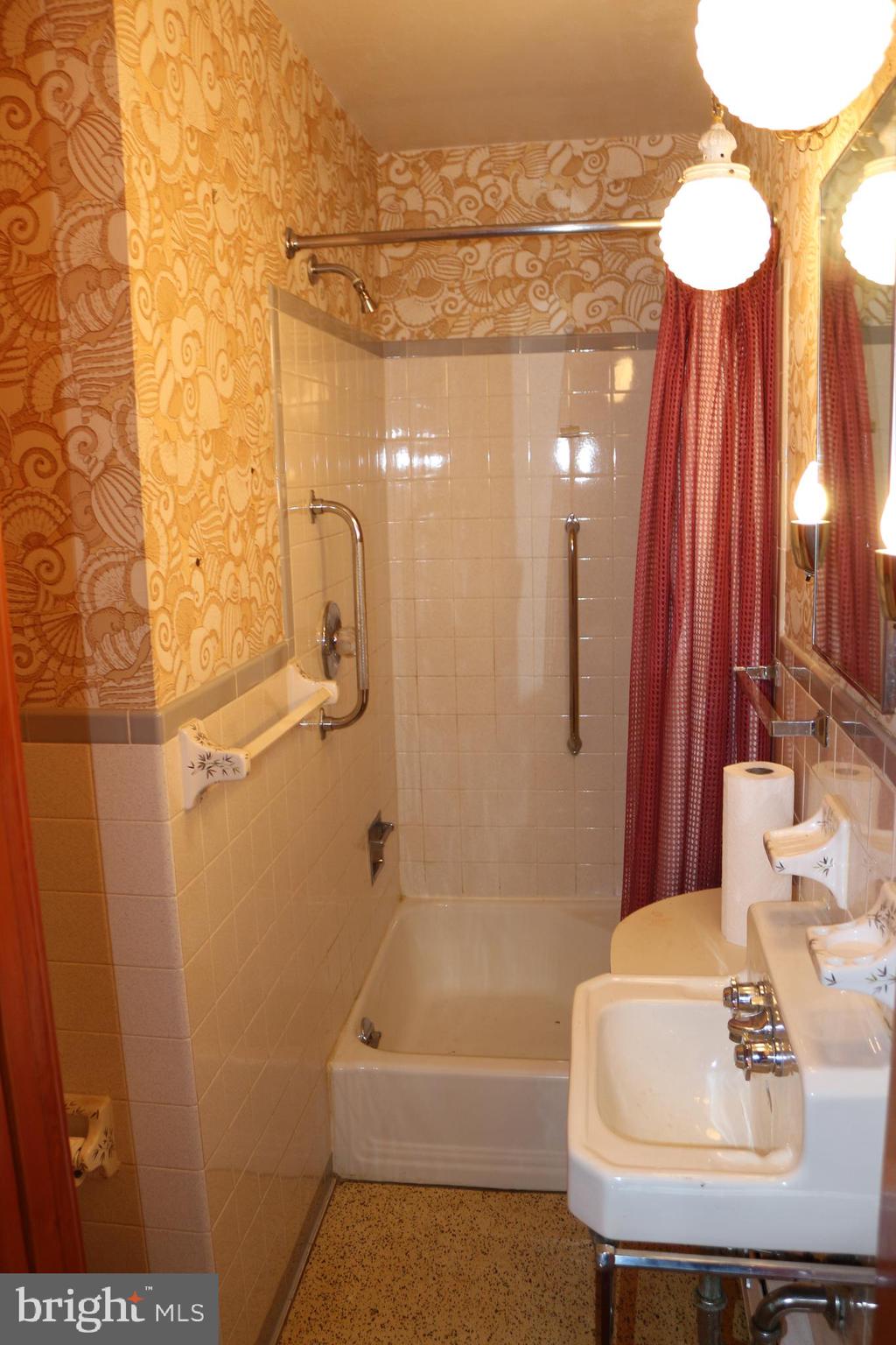 19717 SCOTT HILL DRIVE