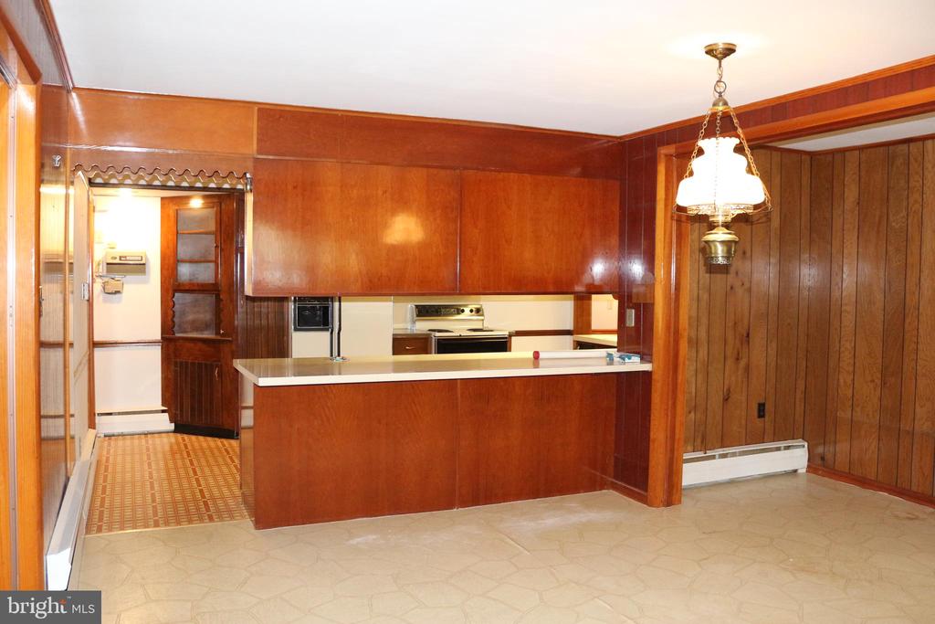 19717 SCOTT HILL DRIVE