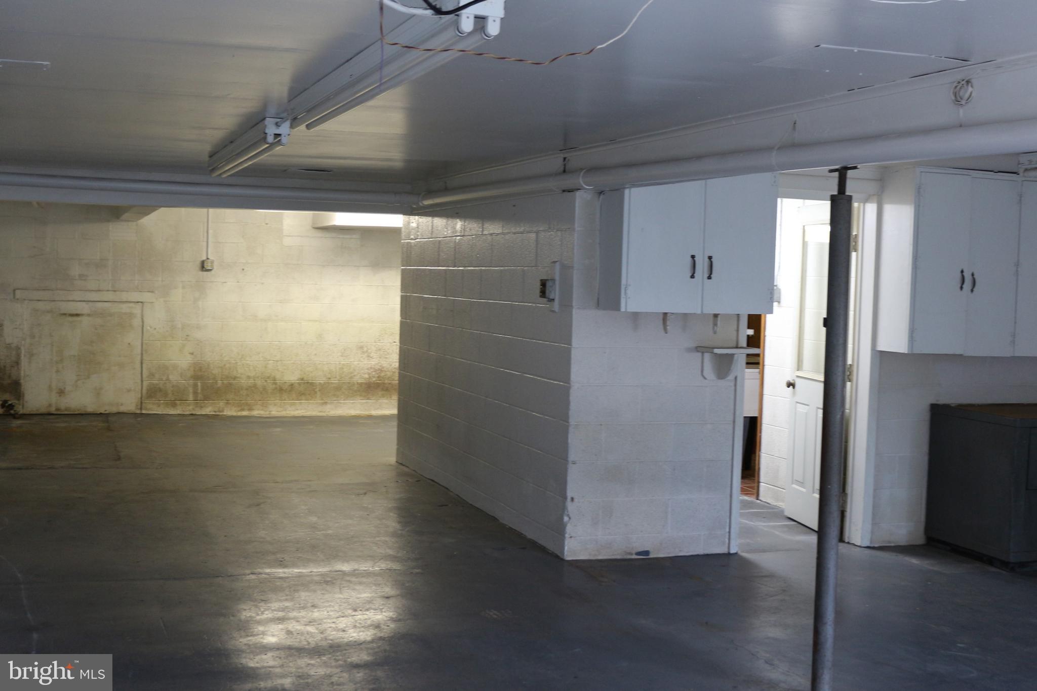 19717 SCOTT HILL DRIVE