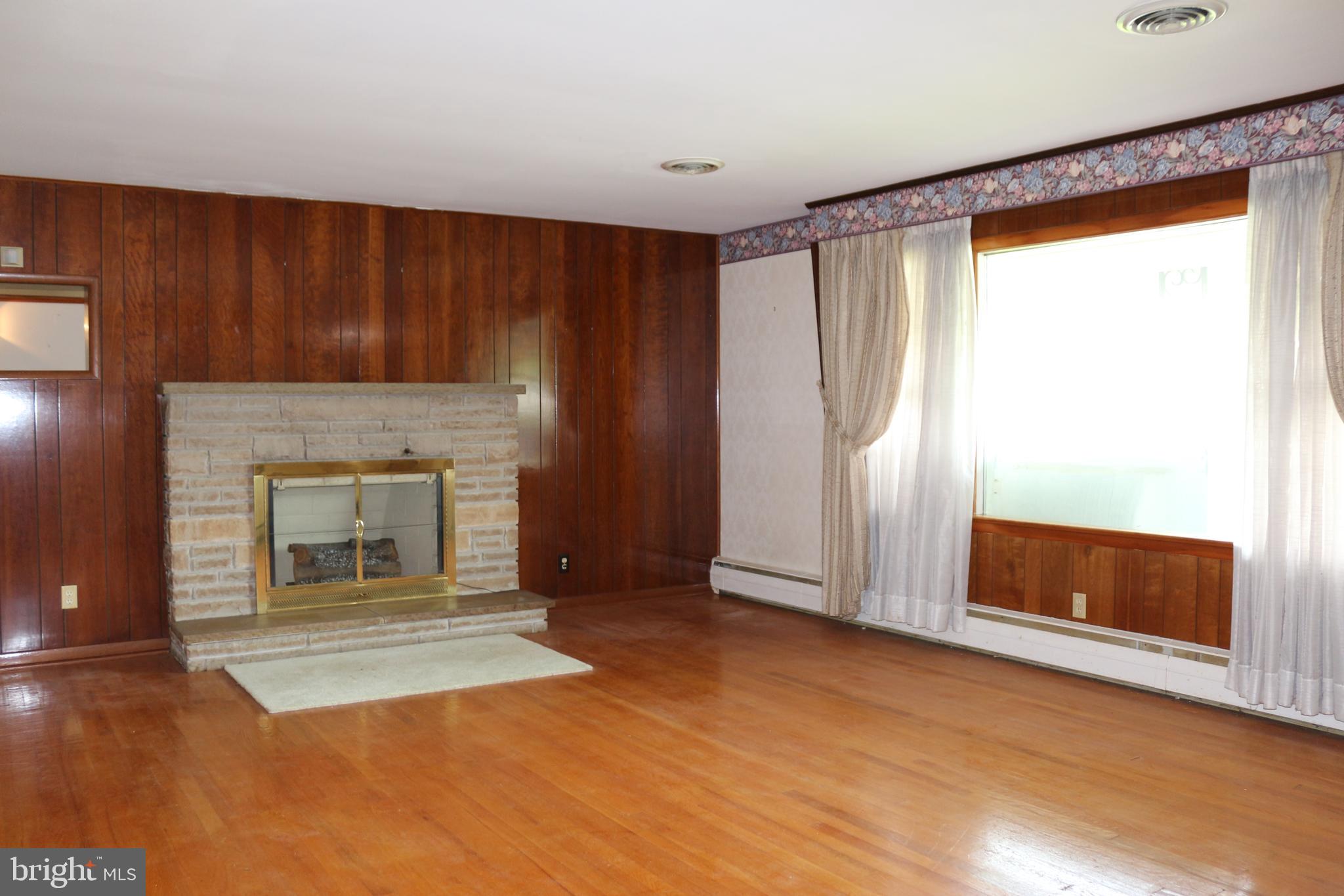 19717 SCOTT HILL DRIVE