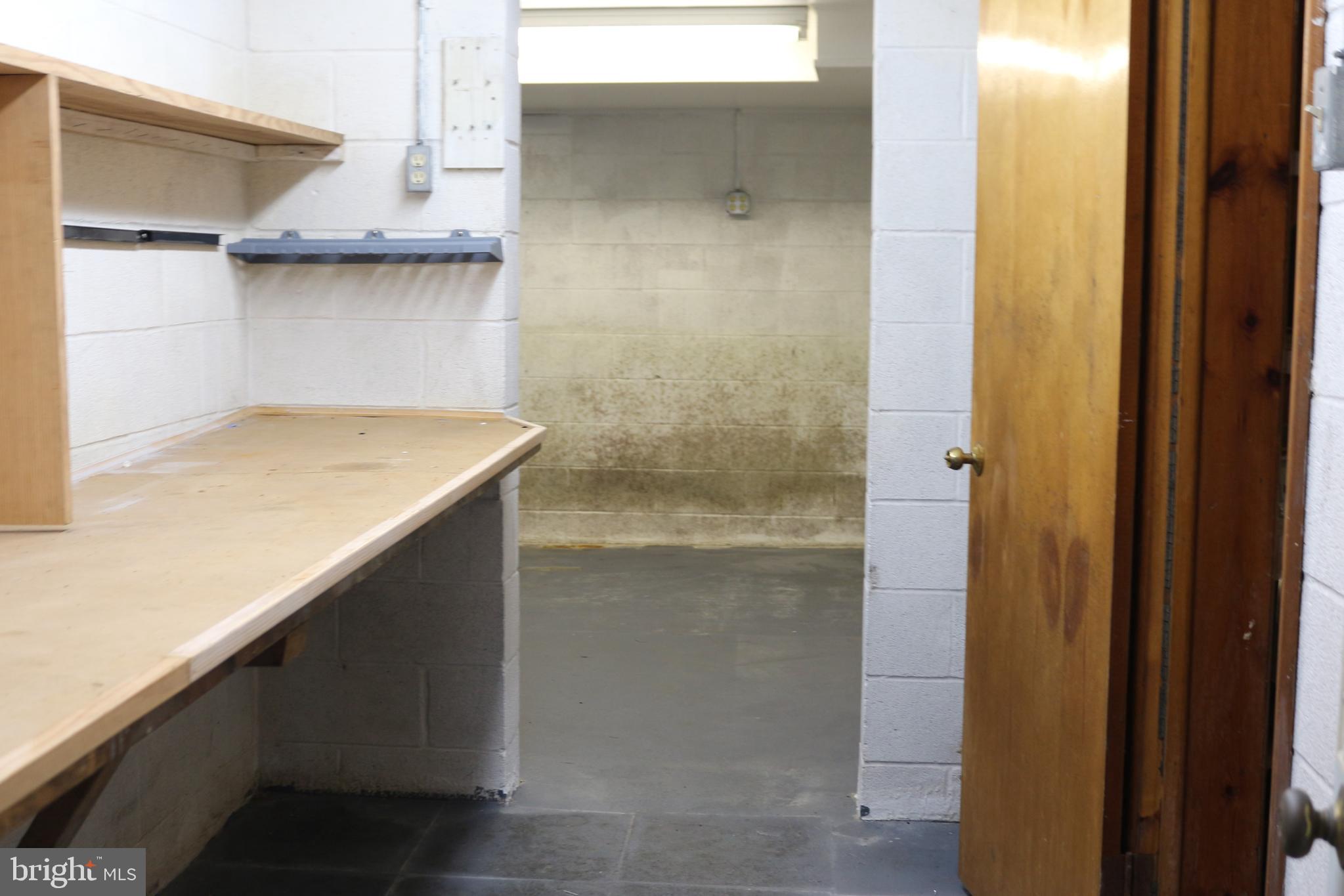 19717 SCOTT HILL DRIVE