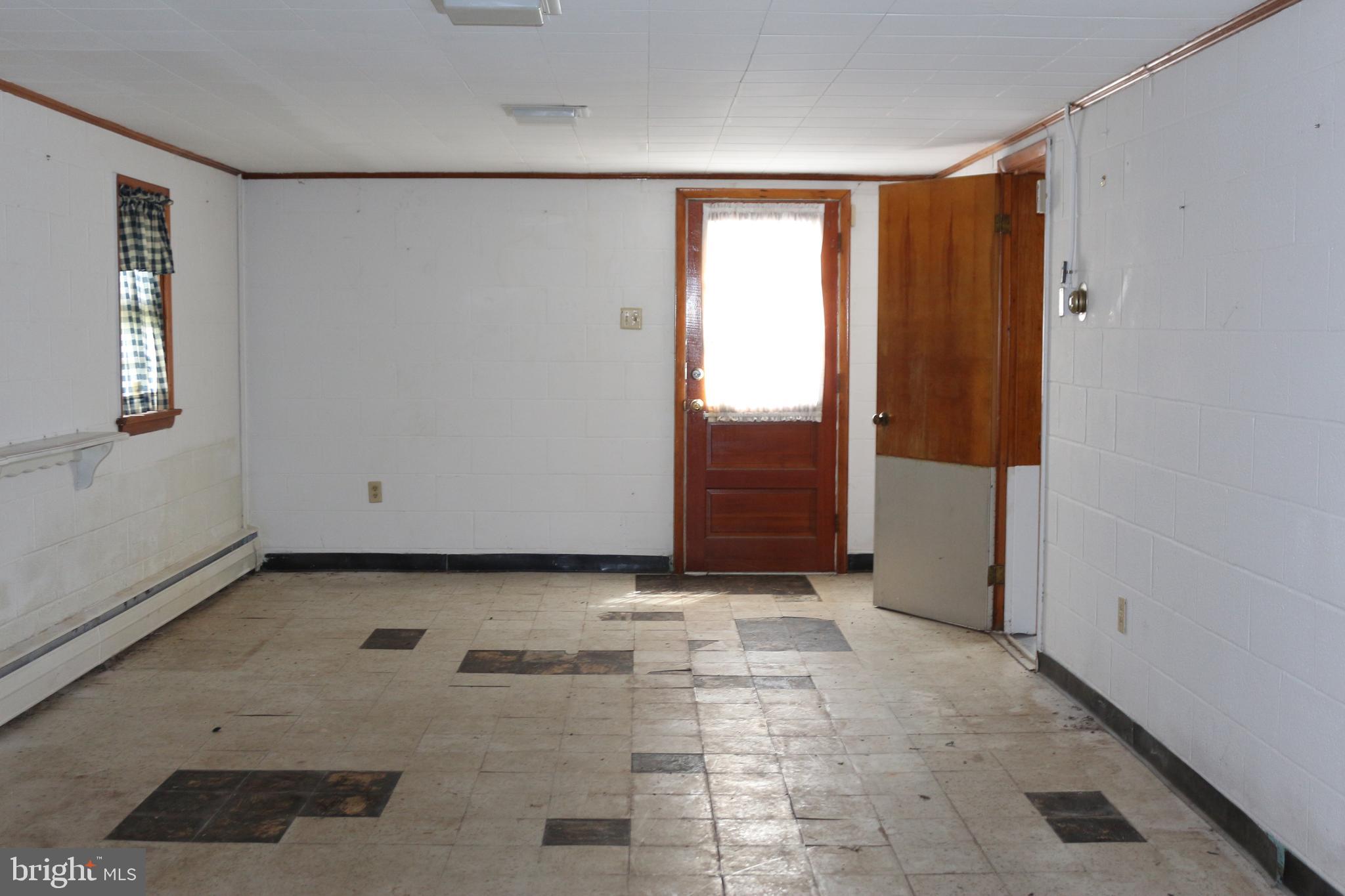 19717 SCOTT HILL DRIVE