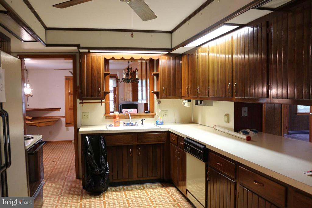 19717 SCOTT HILL DRIVE