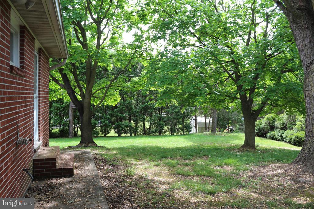 19717 SCOTT HILL DRIVE