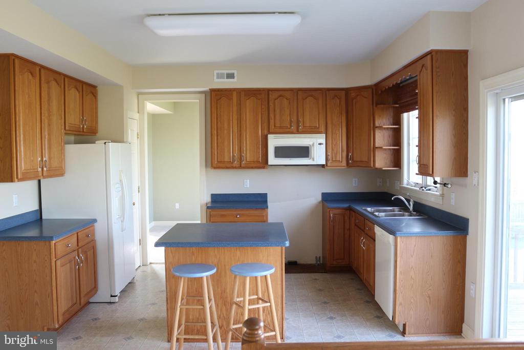 13609 HALIFAX DRIVE
