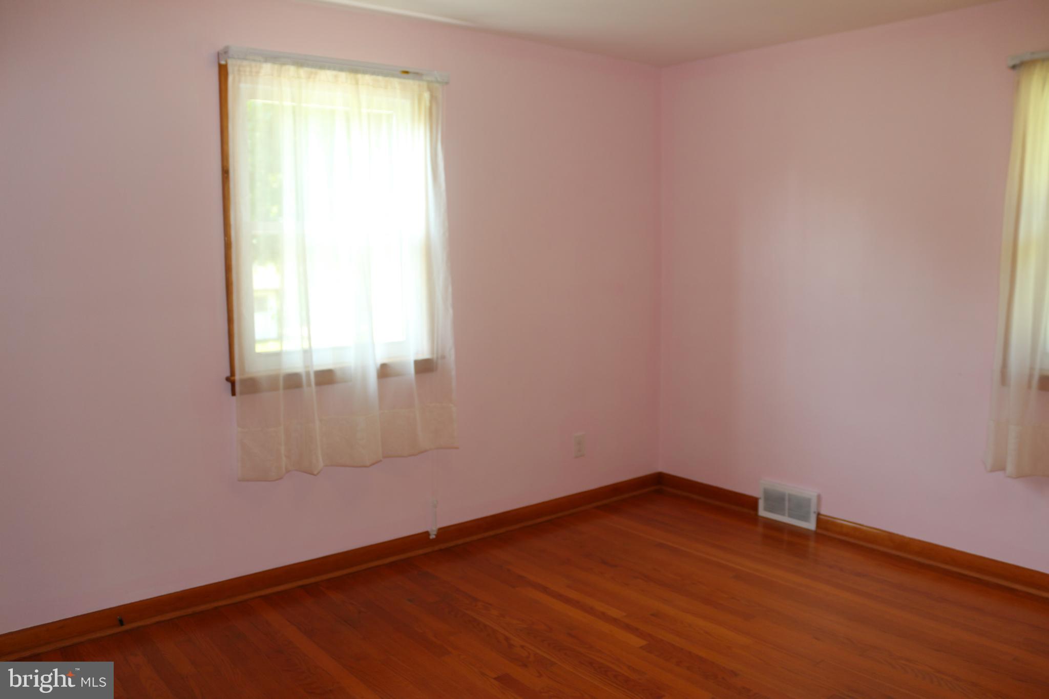 10804 ROESSNER AVENUE