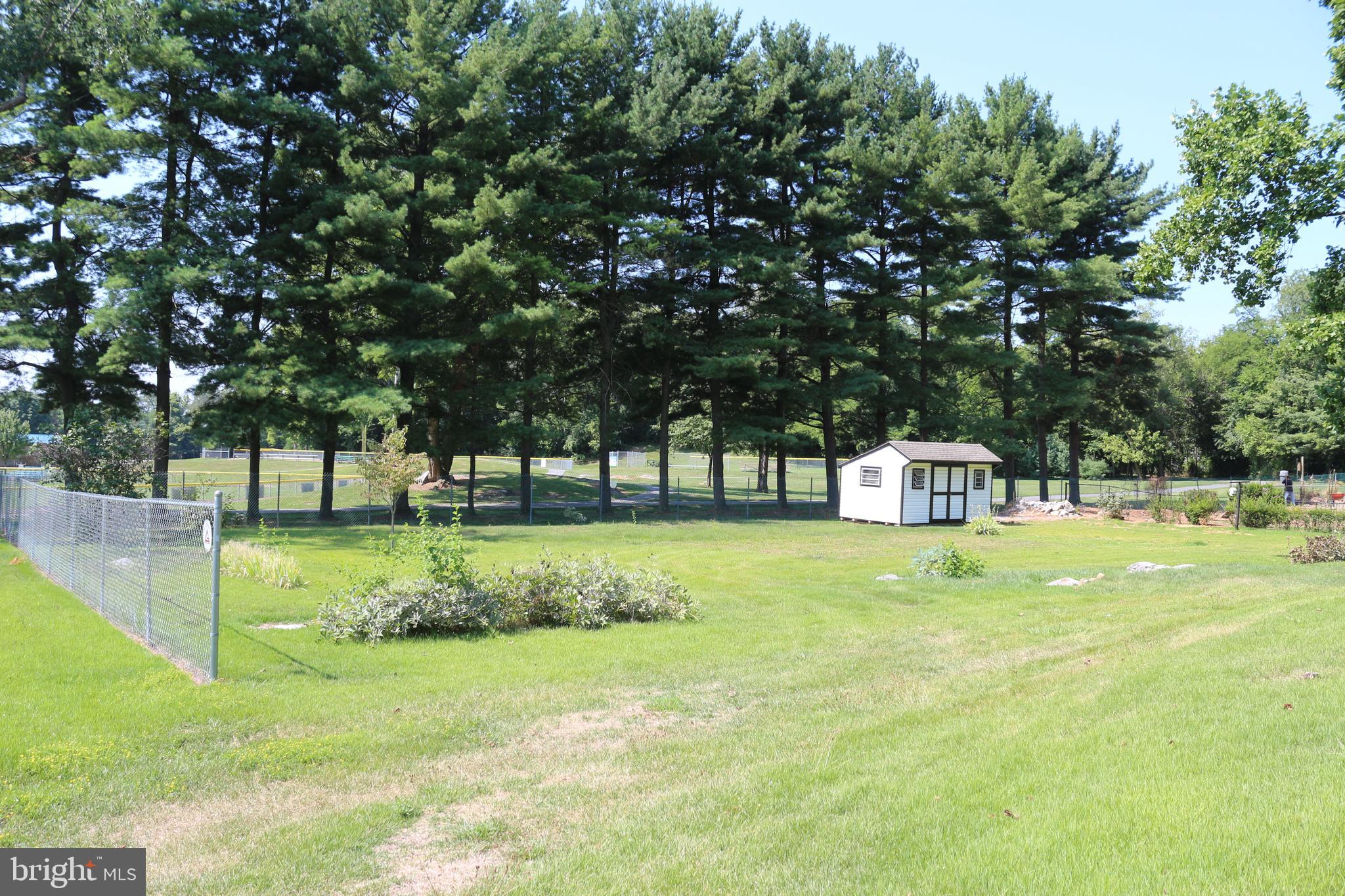 10804 ROESSNER AVENUE