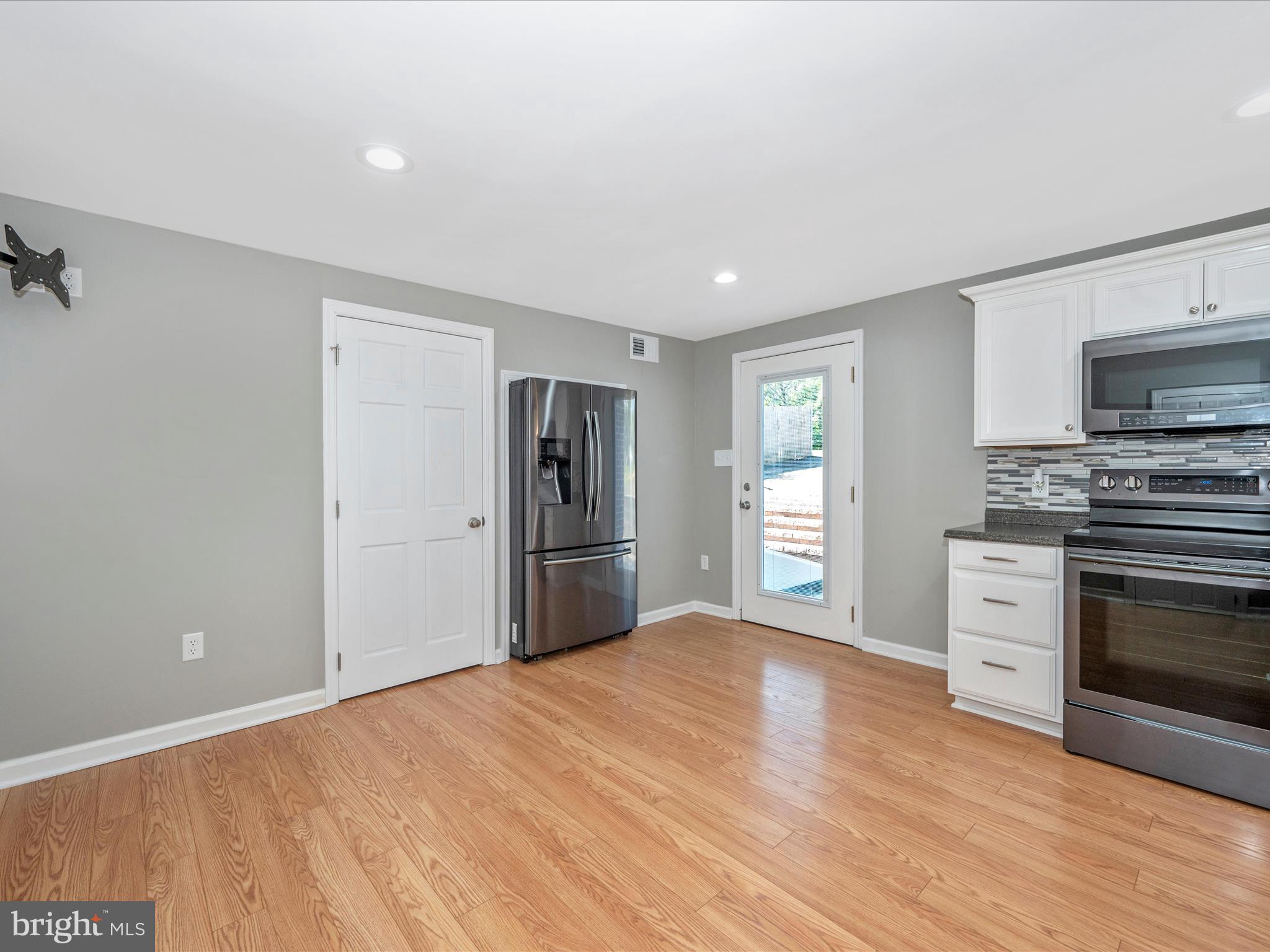 15221 CLEAR SPRING ROAD