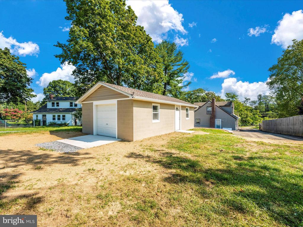 15221 CLEAR SPRING ROAD