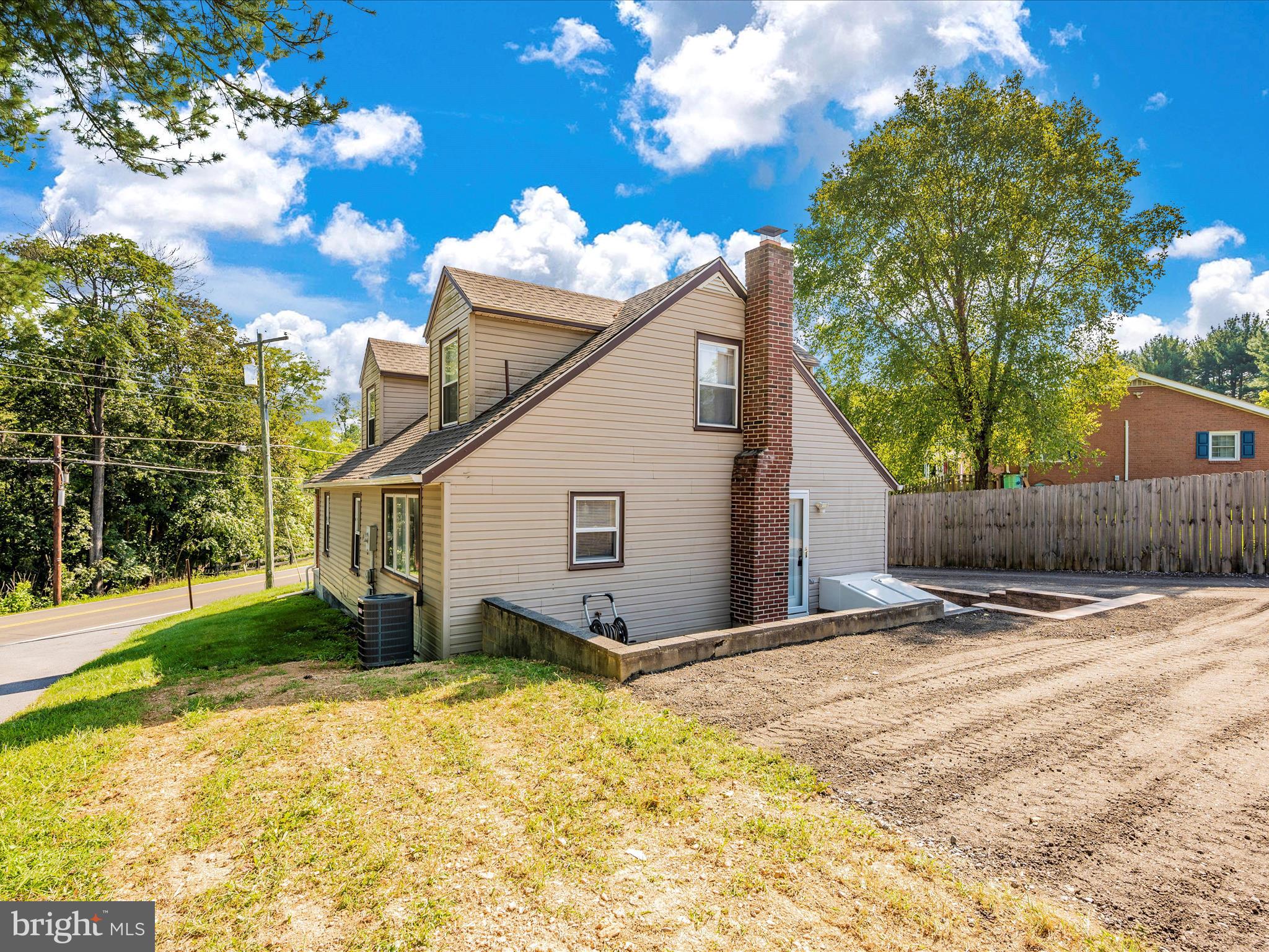 15221 CLEAR SPRING ROAD