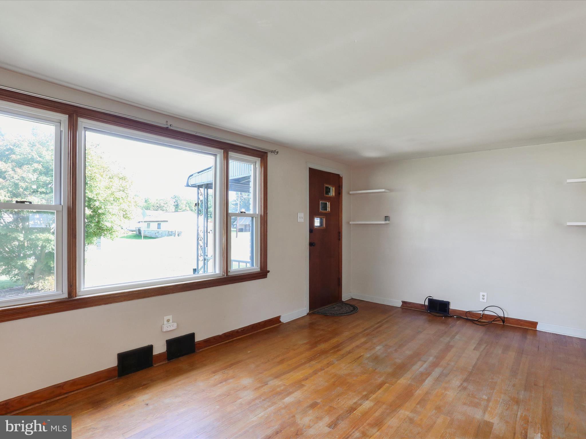 7814 SHARPSBURG PIKE