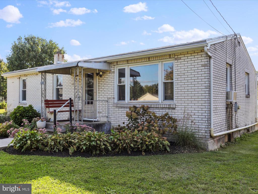 7814 SHARPSBURG PIKE