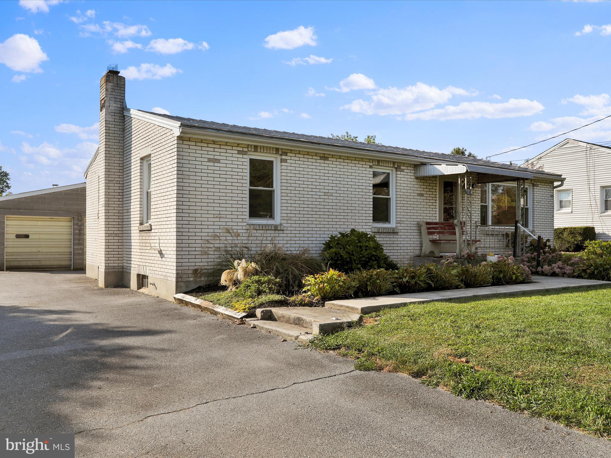 7814 SHARPSBURG PIKE