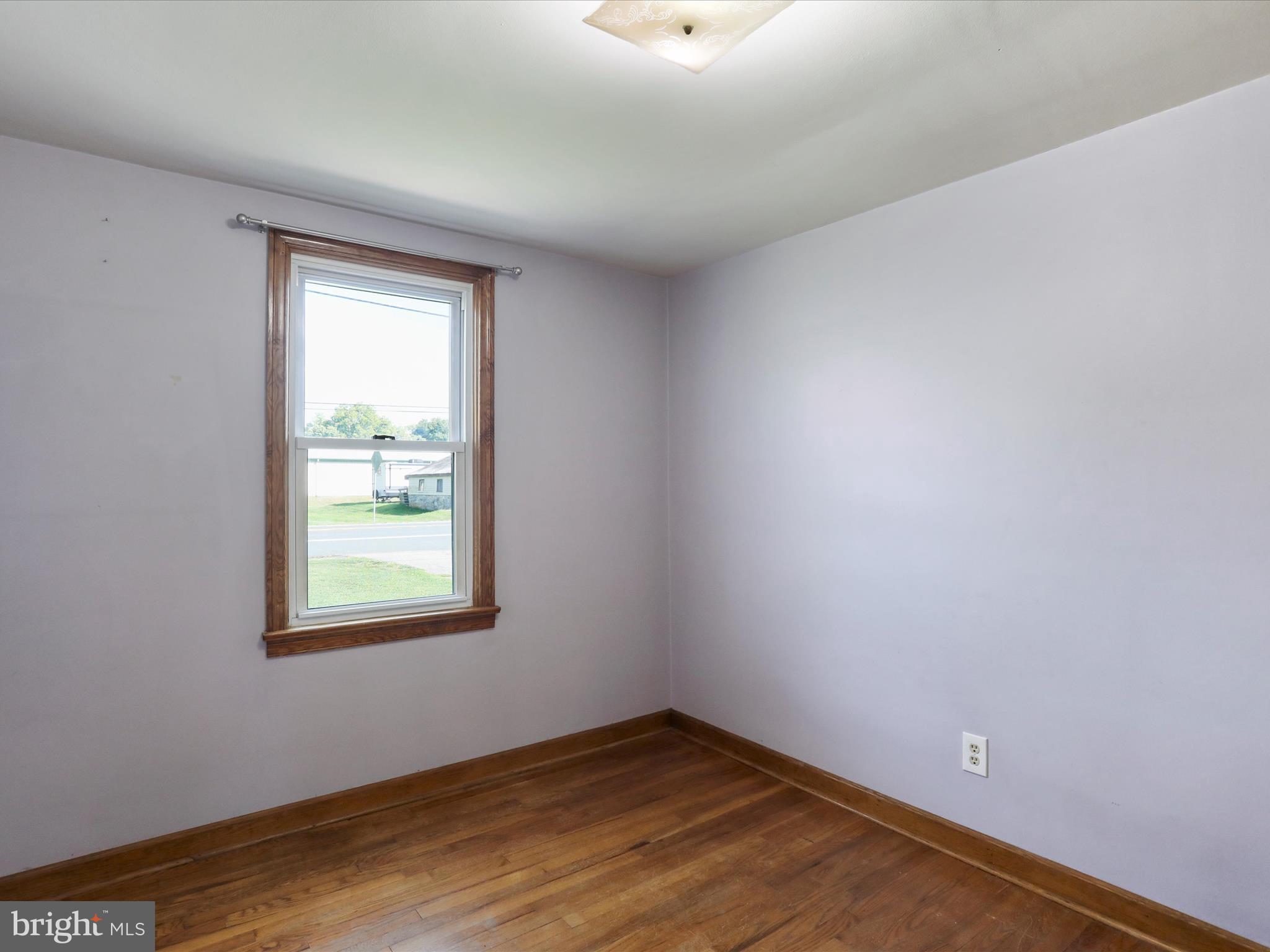 7814 SHARPSBURG PIKE