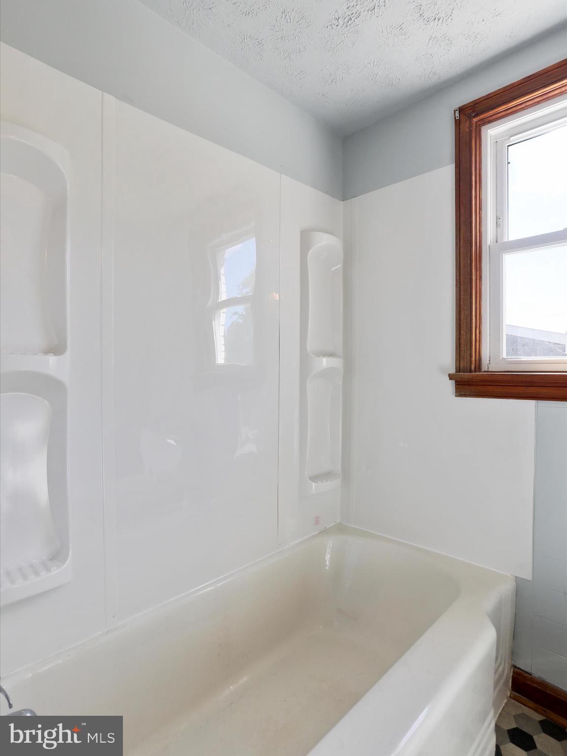 7814 SHARPSBURG PIKE