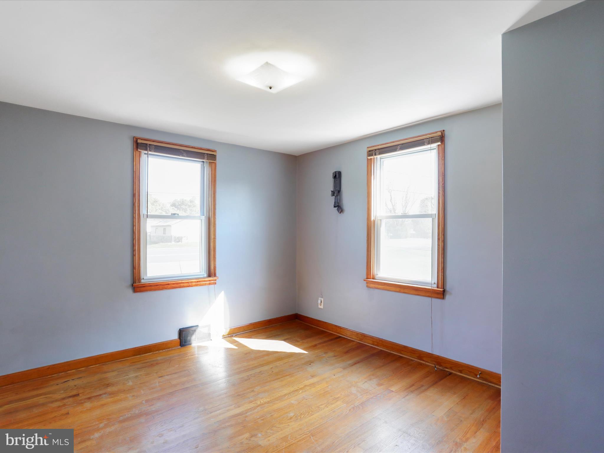 7814 SHARPSBURG PIKE