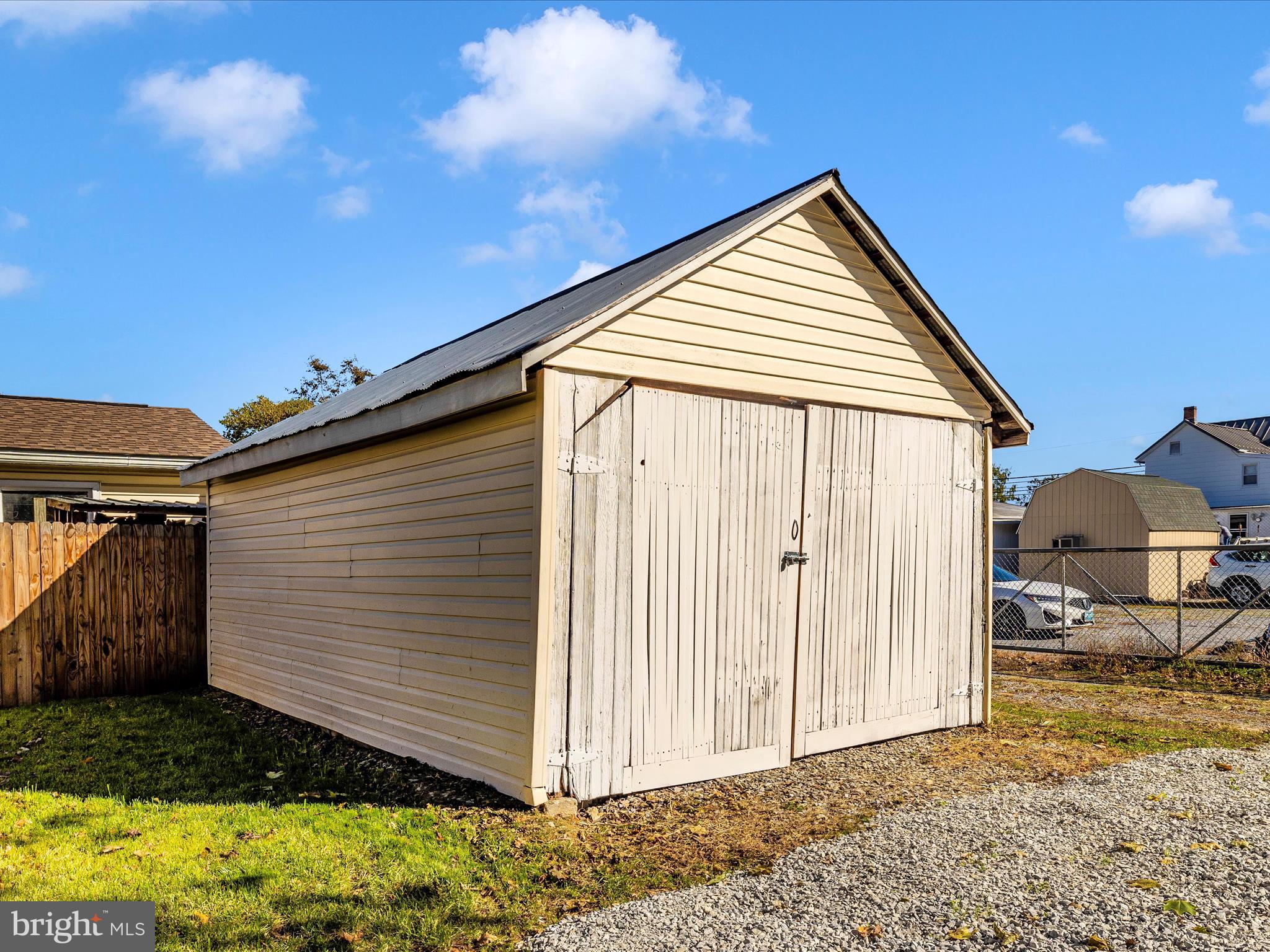 13827 VILLAGE MILL DRIVE