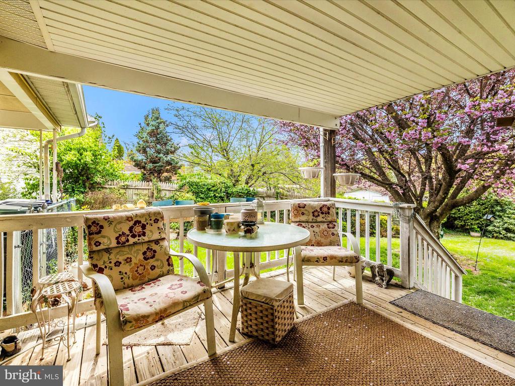 1341 CEDARWOOD DRIVE