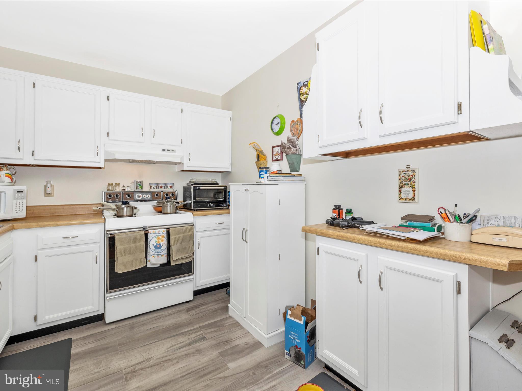 1341 CEDARWOOD DRIVE