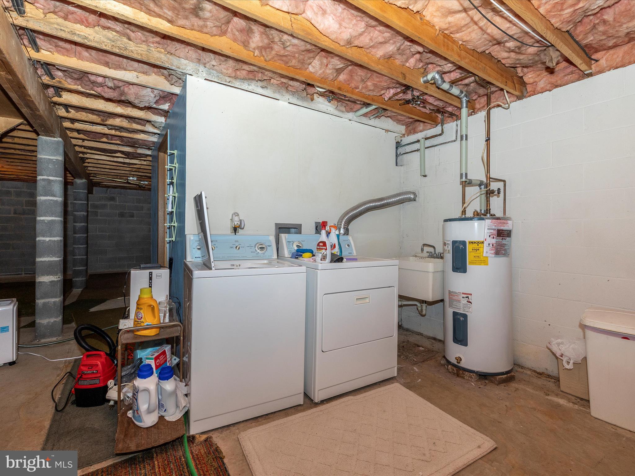 1341 CEDARWOOD DRIVE