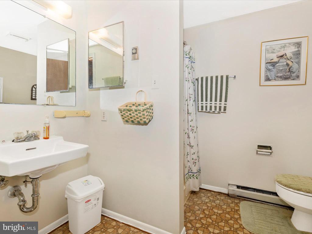 1341 CEDARWOOD DRIVE