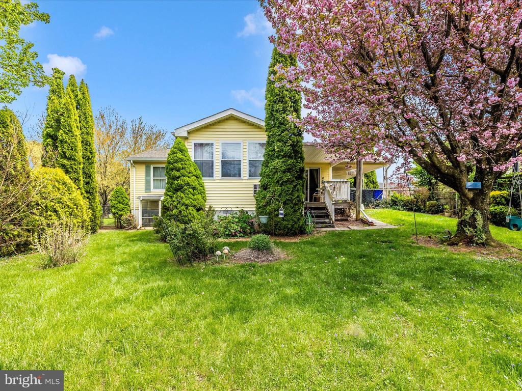 1341 CEDARWOOD DRIVE