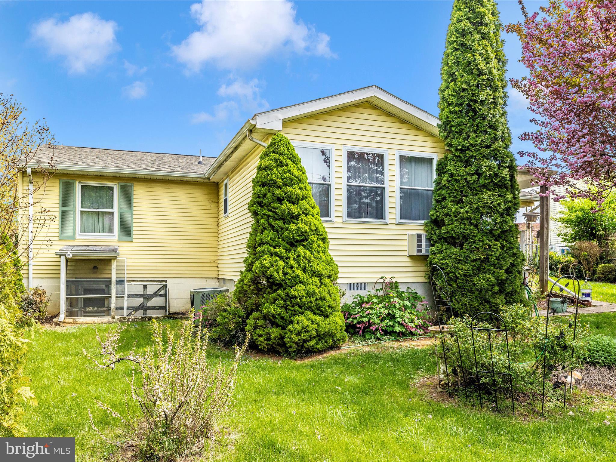 1341 CEDARWOOD DRIVE