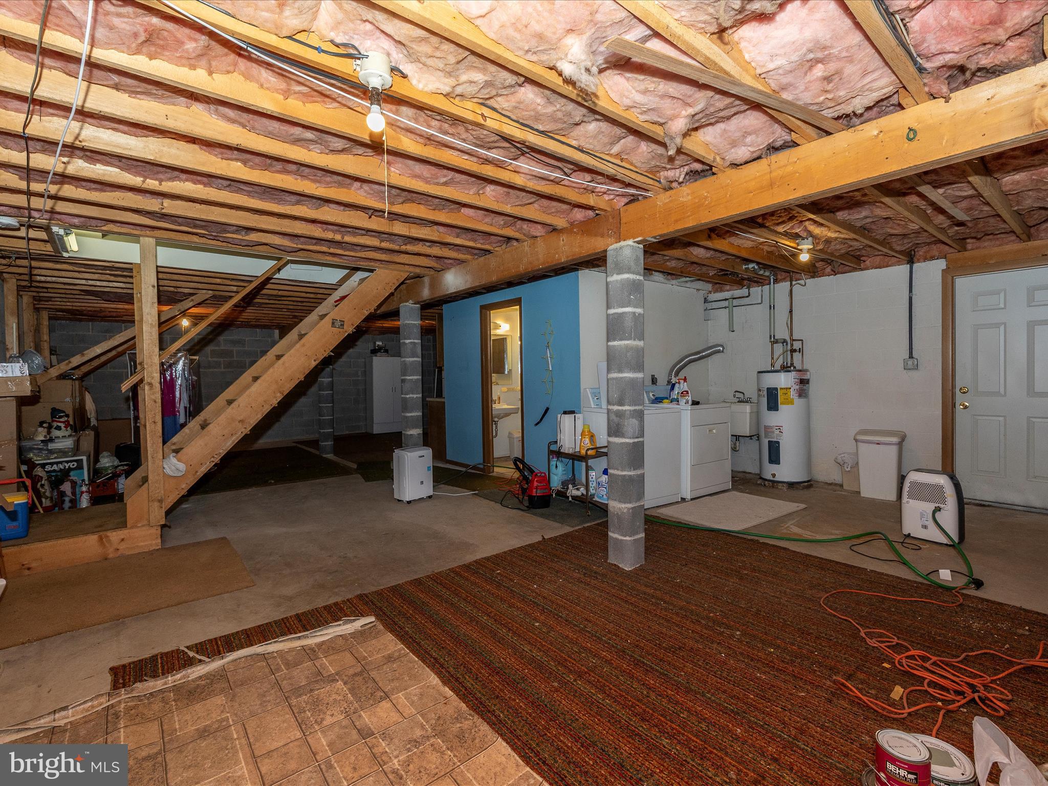 1341 CEDARWOOD DRIVE