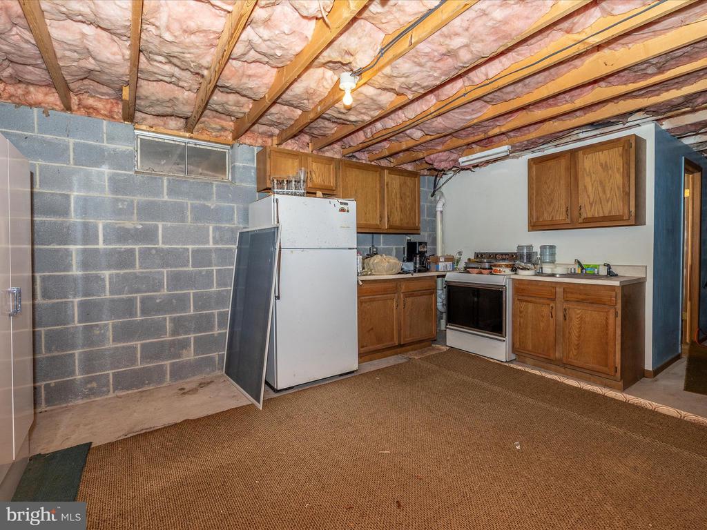 1341 CEDARWOOD DRIVE